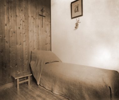 Retraite spirituelle : “Jésus est mon unique amour” a gravé sainte Thérèse dans le bois de sa cellule : exclusivité ou invitation ?