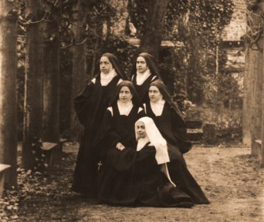 Retraite spirituelle : quelle fraternité spirituelle de sainte Thérèse avec ses soeurs Martin, religieuses comme elle ?